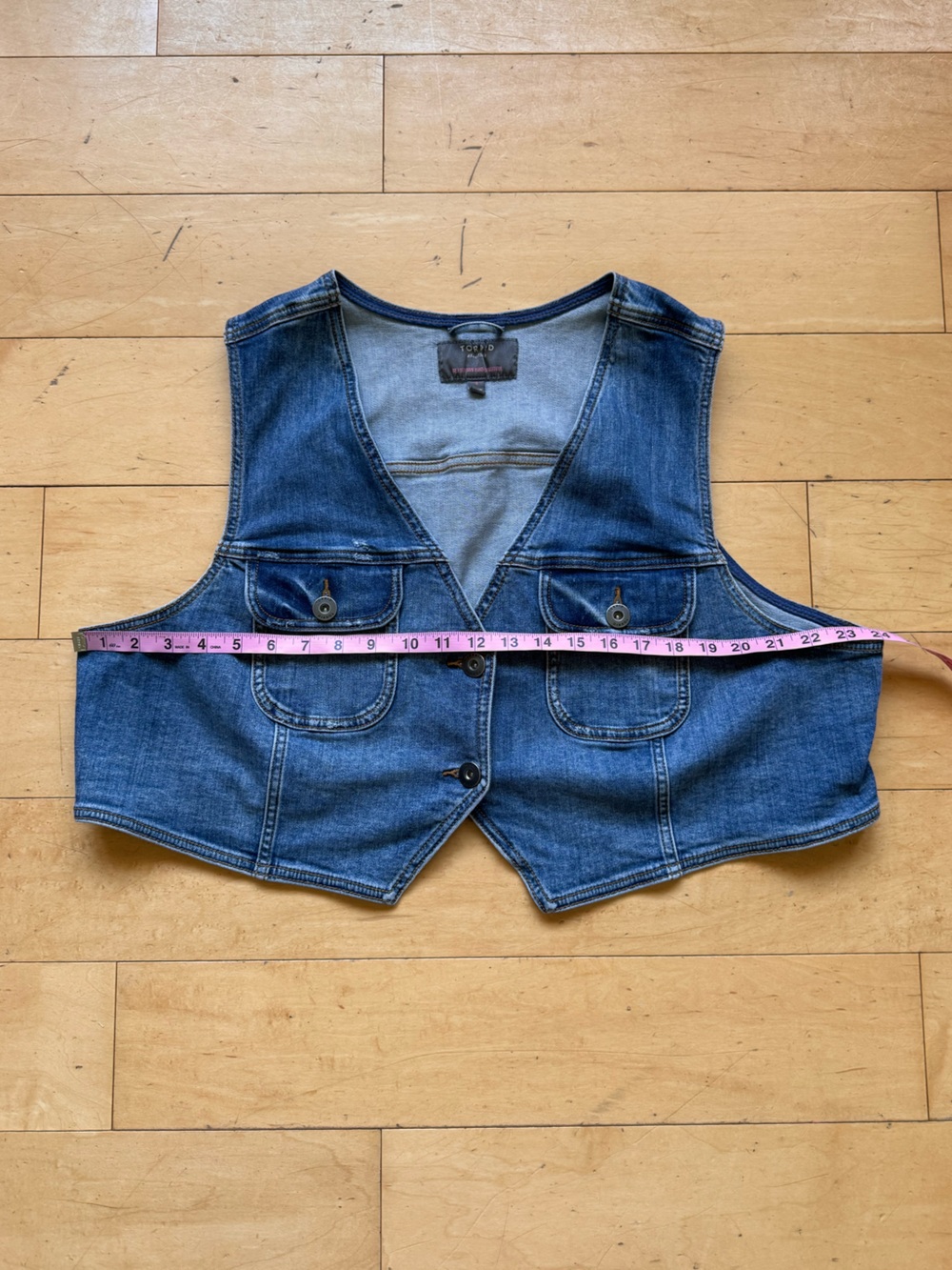 Torrid Plus Size 3 Medium Wash Denim Vest Button Front Stretch Trucker Jacket - Picture 7 of 11